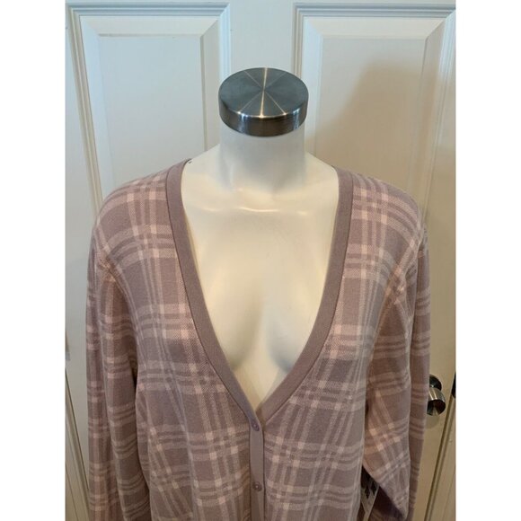 Torrid Gray & Light Pink Plaid Boyfriend Button-Up Cardigan, Size 4 (4X) Plus - Picture 2 of 7